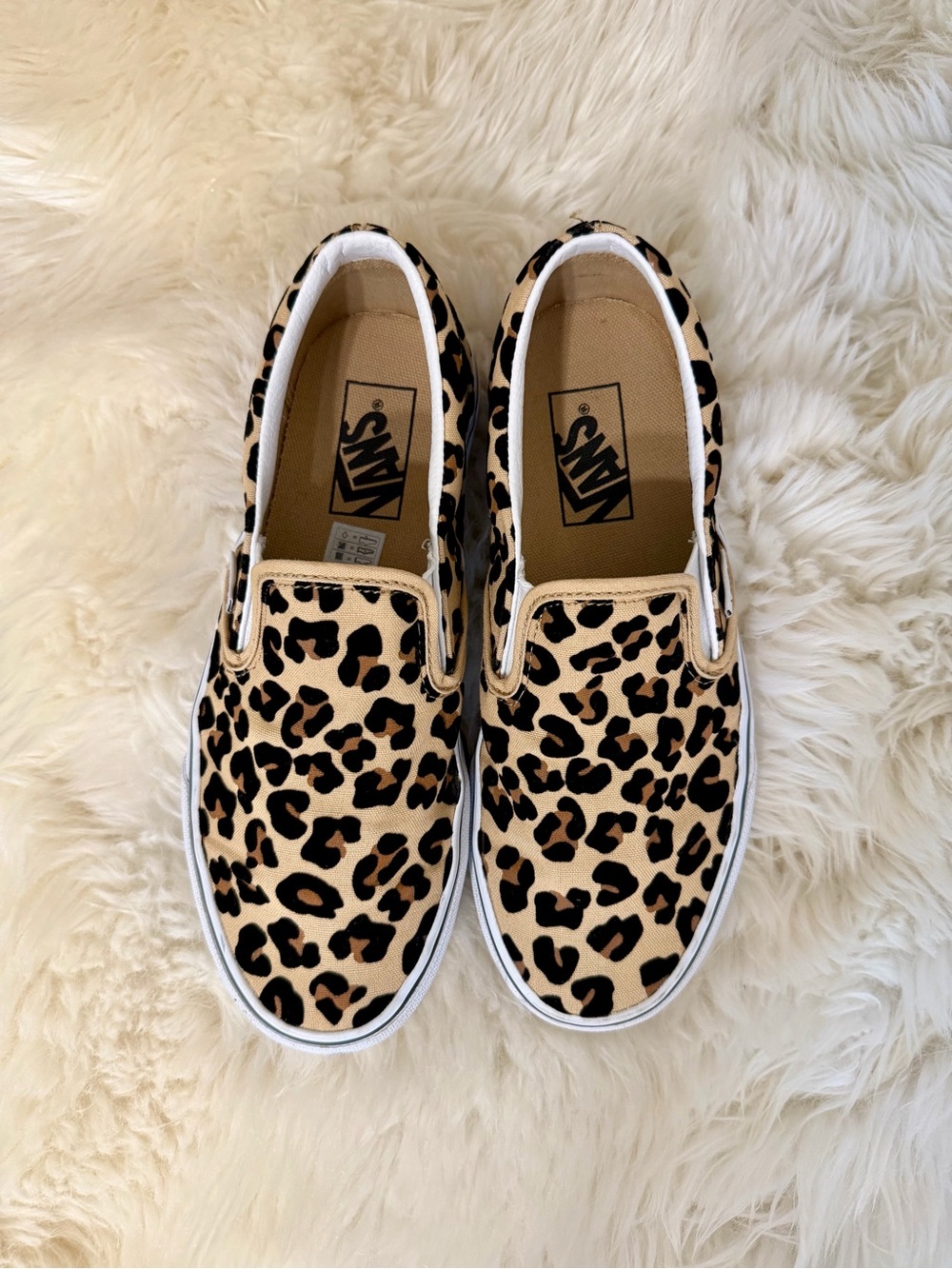 Cheetah print Vans size 7